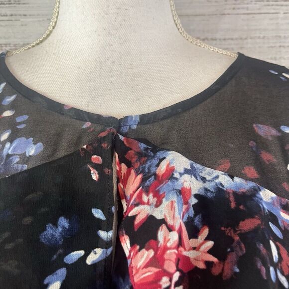 White House Black Market Blouse Tunic sz 4 Black Blue Pink Floral Sheer Ruffles - Picture 3 of 9